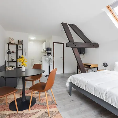 Cosy Place Expo 200 Apartment